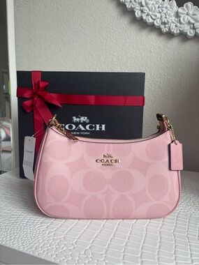 Coach powder pink Teri bag